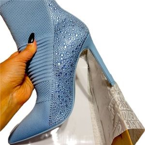 New in box Steve Madden booties